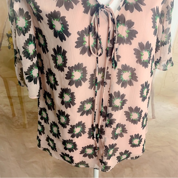 NEW Ted Baker Harlynn Floral Flutter Sleeve Chiffon Top - Picture 4 of 12